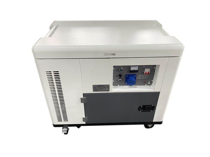 Дизельный генератор Амперос LDG 12000S-3 в шумозащитном кожухе с АВР